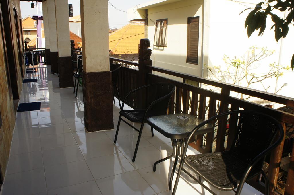 Kubu B'Dauh Homestay Legian Esterno foto